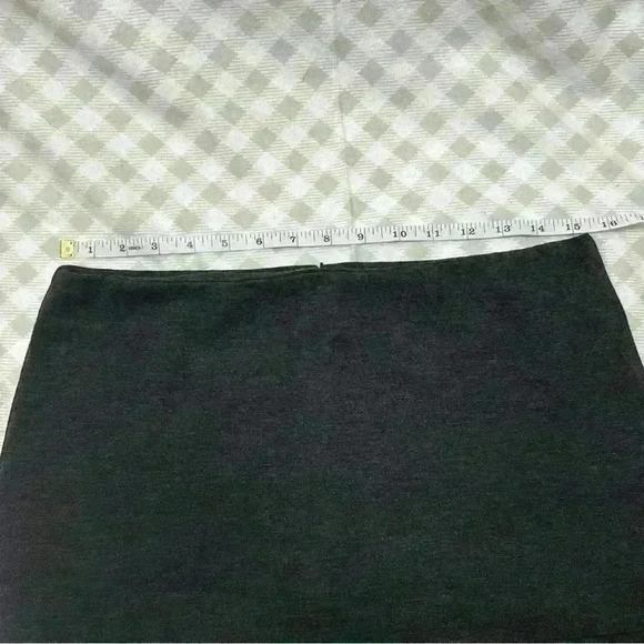 Barney’s New York Co-Op Gray Ruffle Bottom Mini Skirt Size Large - Picture 8 of 9